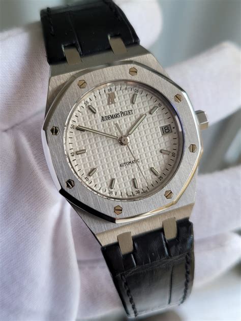 Audemars Piguet Royal Oak Deployant Clasp: A Refined Fusion 